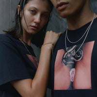 VIKA jewels T-Shirts T-Shirt Snake attacks Black  regular cut black t-shirt  heat transfer print: Snake attacks  100% cotton  unisex  model wears size L  handprinted in Berlin